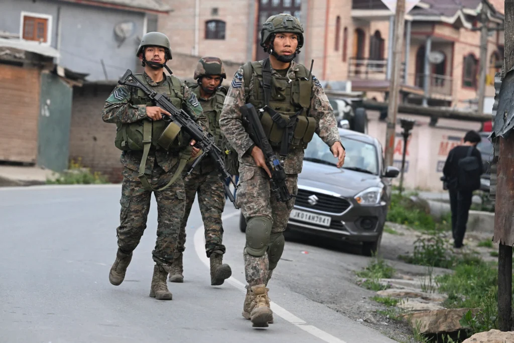 Hindistan Pakistan Gerginliği Sırasında Pakistan ASkerleri
